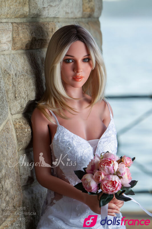 Poupée gonflable mariée blonde